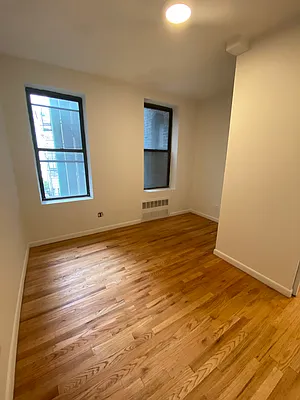 Rented by Bond New York | media 27