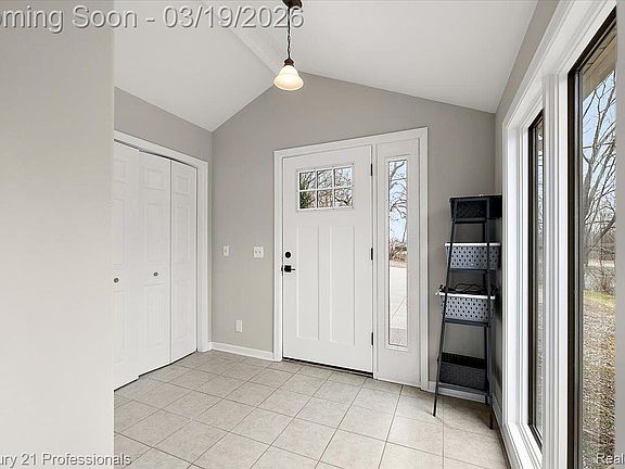 2nd image of 3205 Shimmons Rd