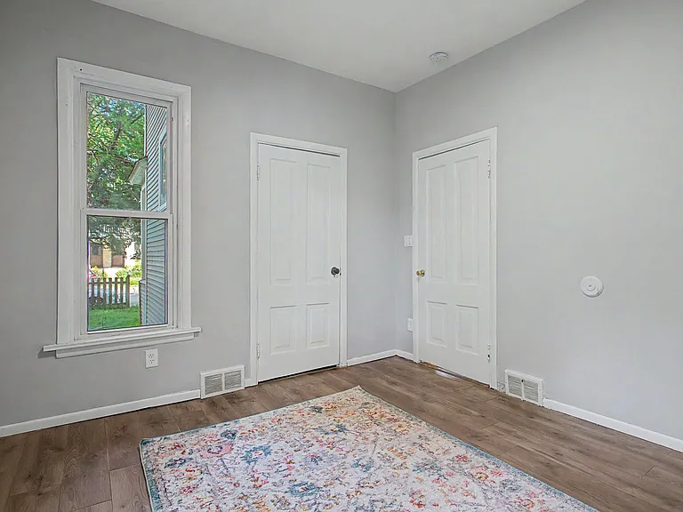 1426 Washington St NE #1 — Photo 15