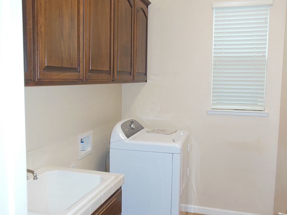 5th image of 1463 Barona St