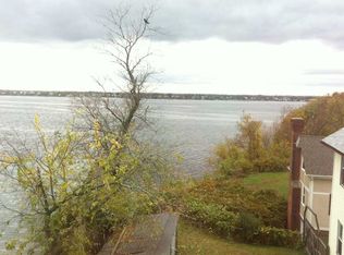 1 Jackson Ave, Riverside, RI 02915