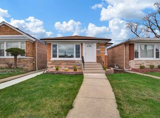 8924 S Euclid Ave, Chicago, IL 60617