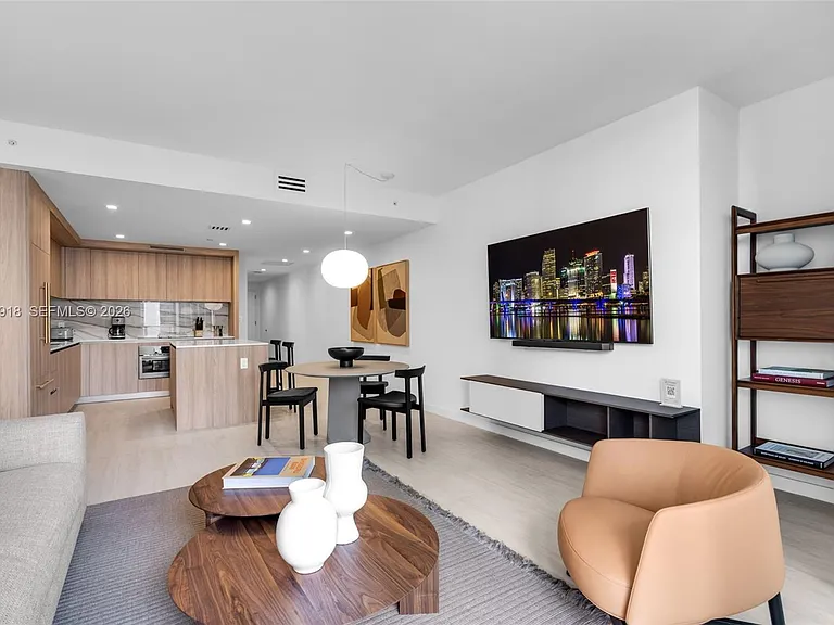 77 SE 5th St #1601 — Photo 7