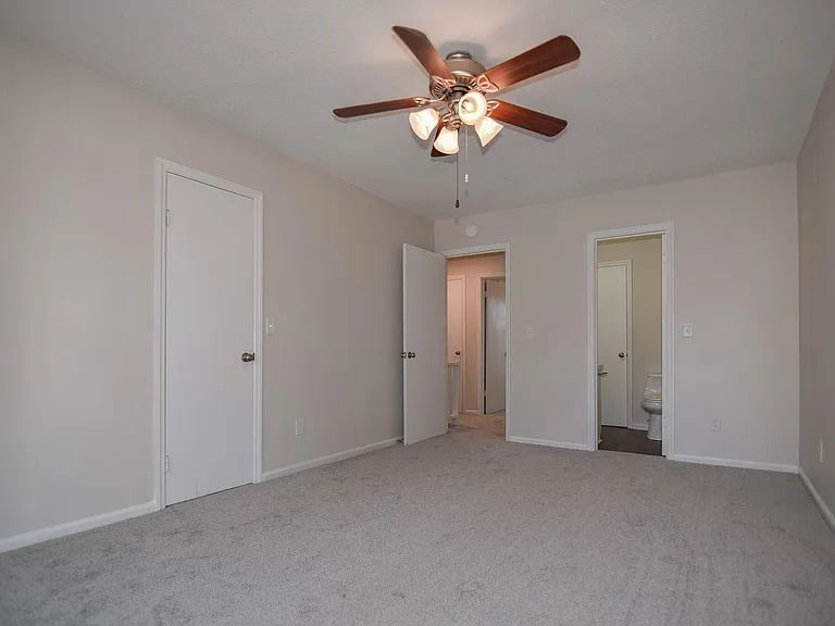 7666 Hunters Ridge Ln — Photo 7