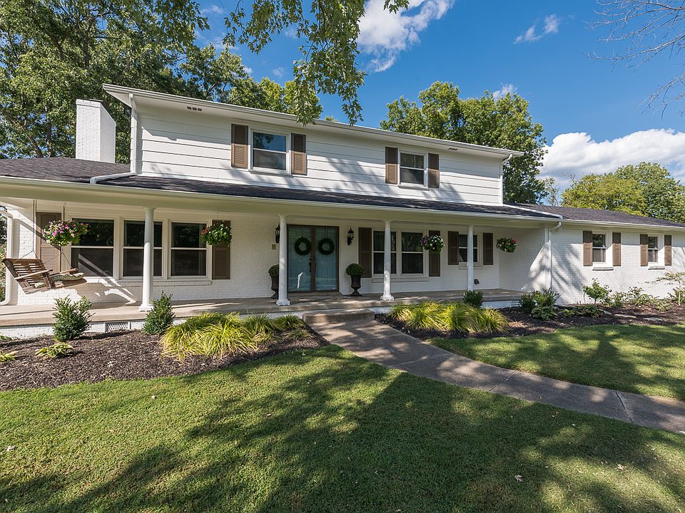 1st image of 411 Falcon Dr