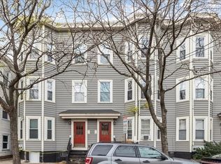 305 Elm St #1, Cambridge, MA 02139
