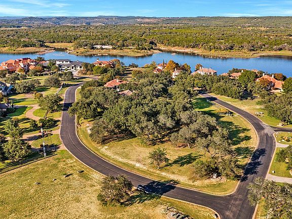 4th image of 25700 Cliff Circle