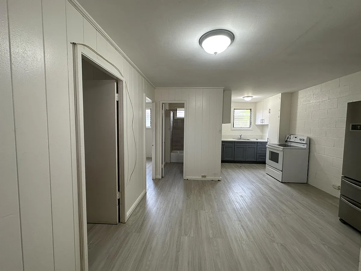 Building Photo - 304 Olive Ave #3