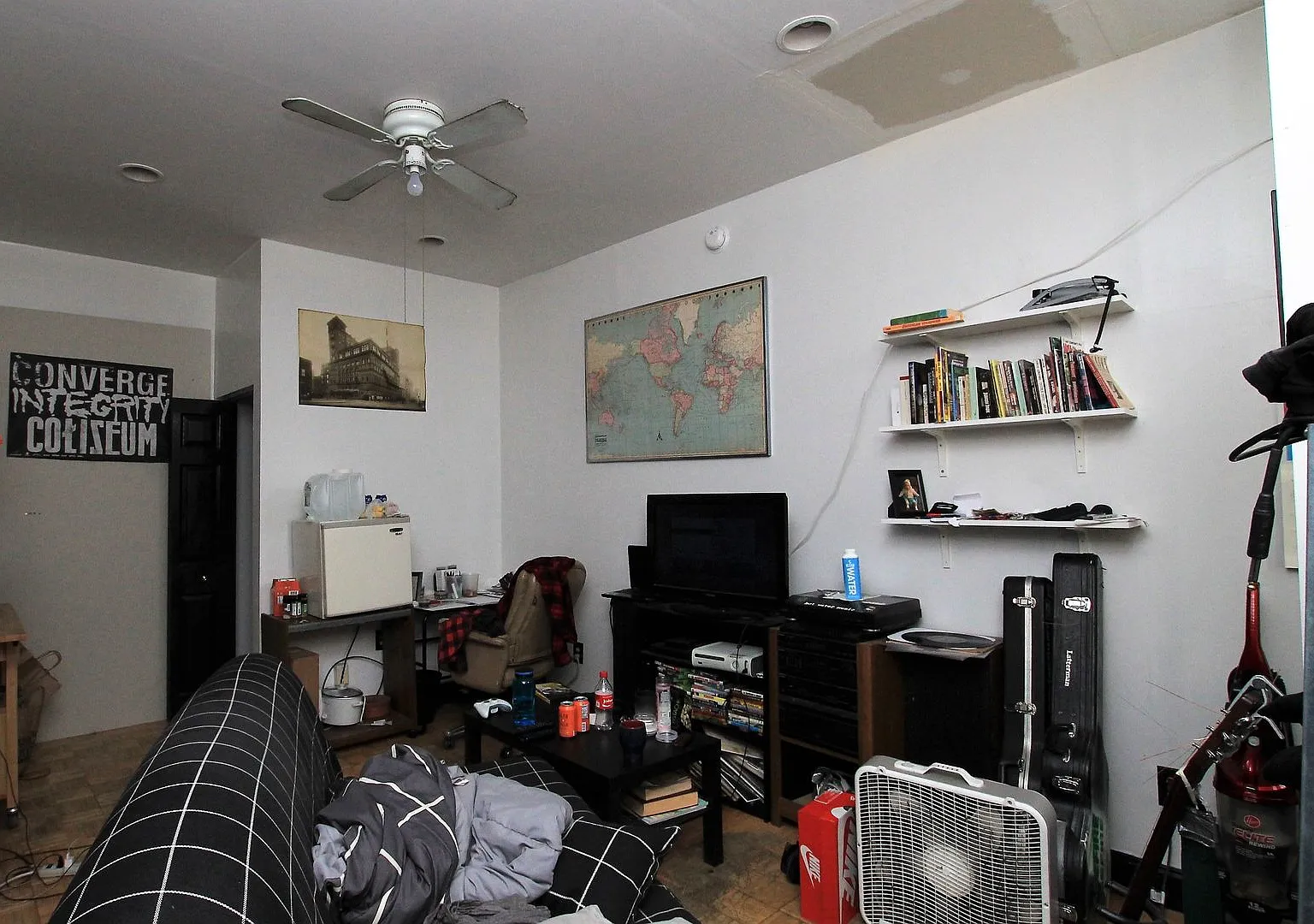 452 East Girard Ave — Photo 1