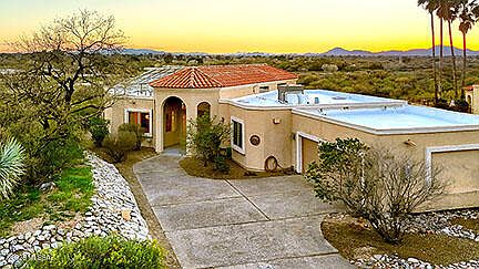 2nd image of 3463 N Country Club Vista Cir