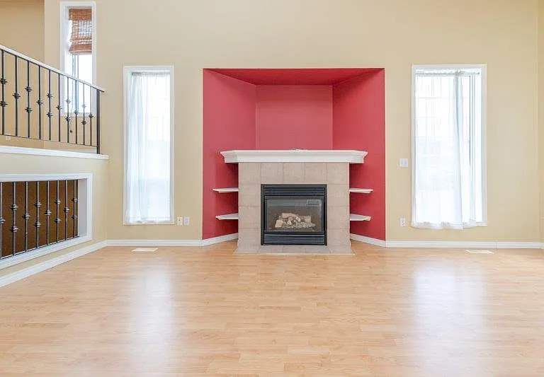 126 E Tuscarora Pl NW — Photo 3