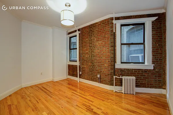 Rented by Compass | media 18