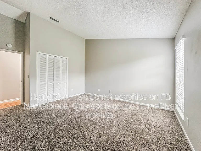 3859 English Colony Dr N — Photo 9