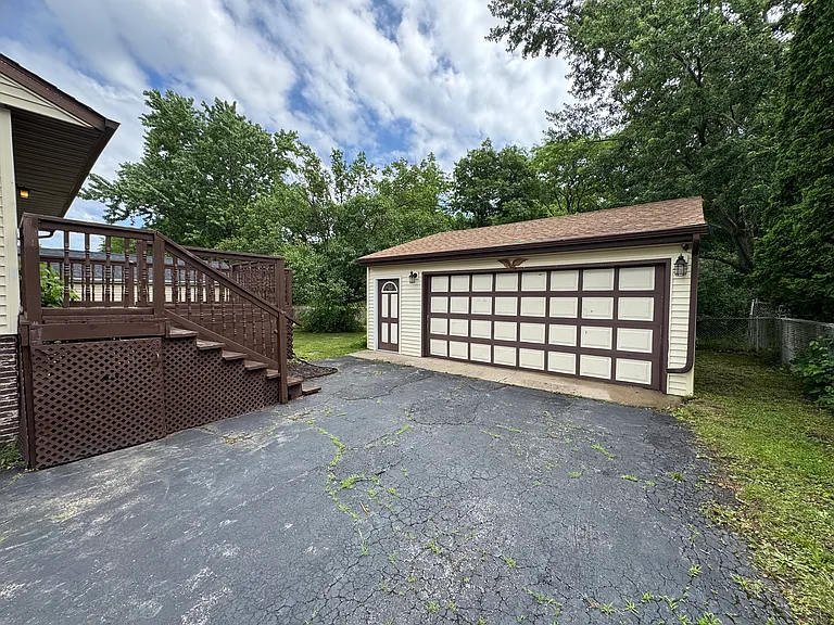 22633 Brookwood Dr — Photo 14