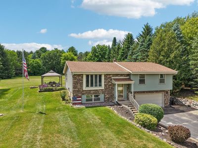 S86W31341 Meyer DRIVE, Mukwonago, WI, 53149