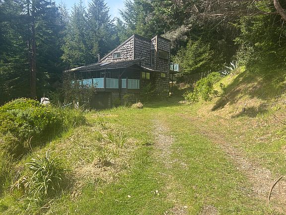 2nd image of 125 Eileen Rd