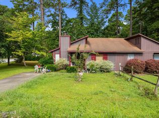 1701 Racetrack Rd, New Bern, NC 28562