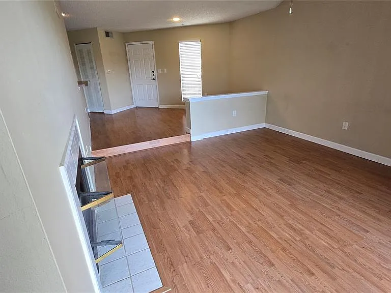 115 112th Ave NE #810 — Photo 13