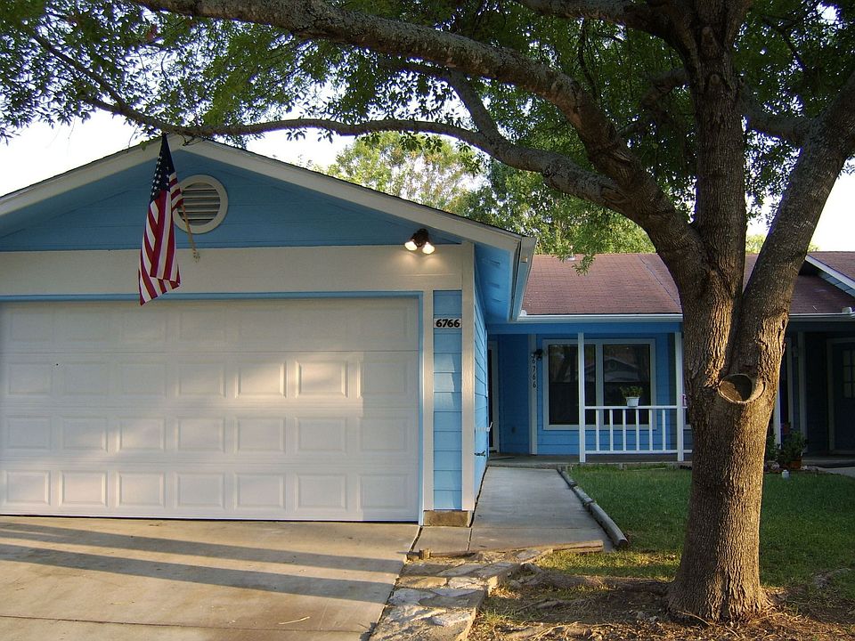 Cottage-Inspired Front!