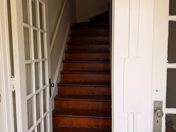 3rd image of 253 Manhattan Ave Floor 2