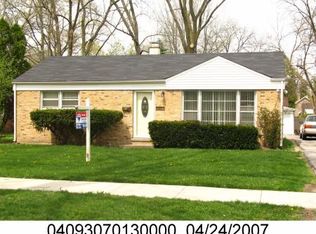 2440 Illinois Rd, Northbrook, IL 60062