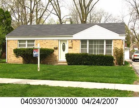 2440 Illinois Rd photo 1