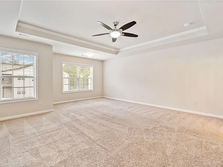 371 Franklin Ln — Photo 12