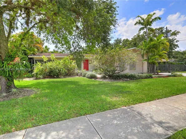 6970 Sunset Dr, Miami, FL 33143