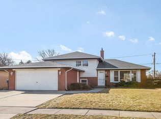 859 E 169th St, South Holland, IL 60473