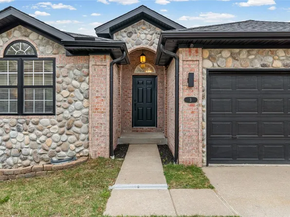 3 Valley View Cir, Bentonville, AR 72712