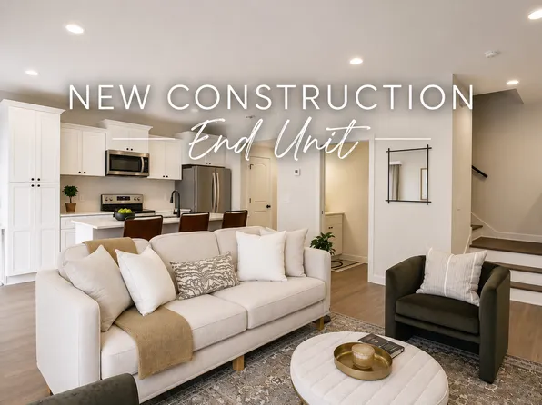 716 Franklin St, Roberts, WI 54023