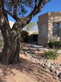 3 bed, 1380 sqft, $1,900 — Photo 1