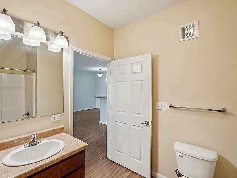 The Enclave Apartments — Photo 33