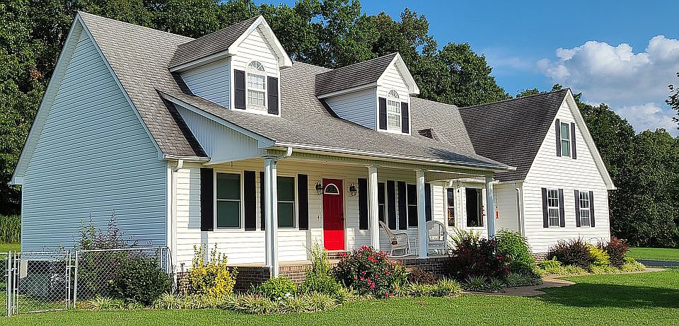 1st image of 380 Nikki Ln