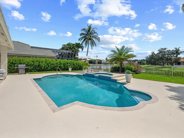 4145 Bahia Isle Cir — Photo 36