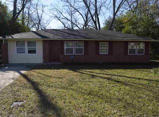 2416 Holland Dr, Macon, GA 31206