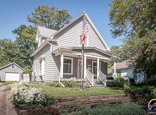 1121 SW Plass Ave, Topeka, KS 66604