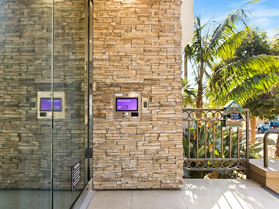 ButterflyMX Access 
(Intercom)
