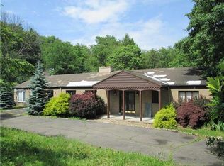 208 Buckingham Rd, Pittsburgh, PA 15215