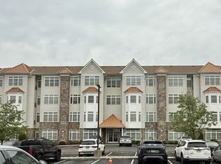 102 E Elizabeth Ave APT 302, Linden, NJ 07036