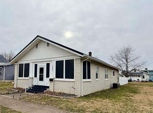 306 N State St, Sullivan, IN 47882