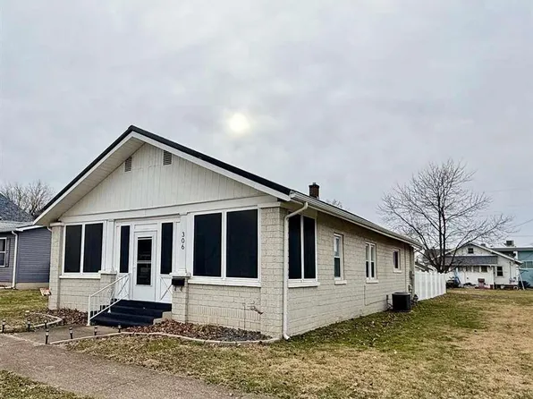 306 N State St, Sullivan, IN 47882