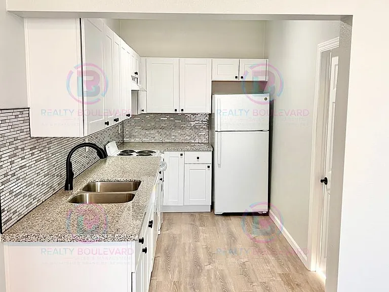 651 Elko Ave — Photo 50