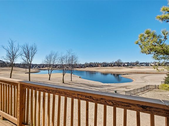 4th image of 6703 W Turnberry Ct