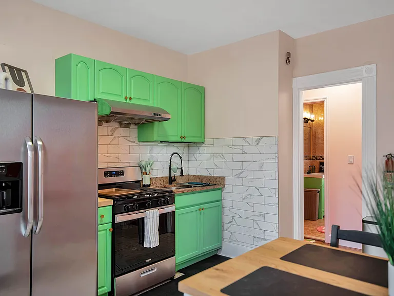 31 Canner St #1 — Photo 4