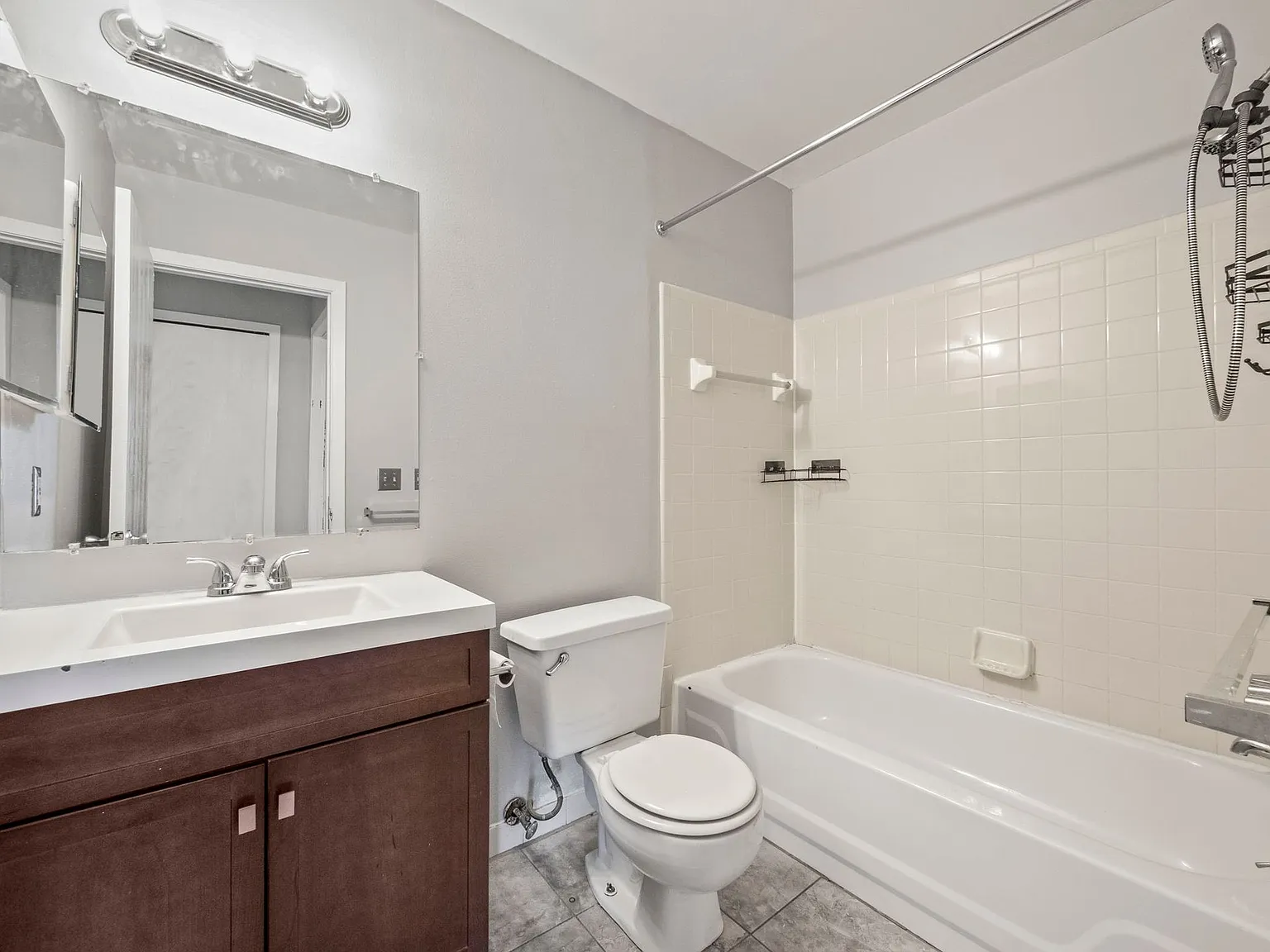 Glenwood Apartments — Photo 4