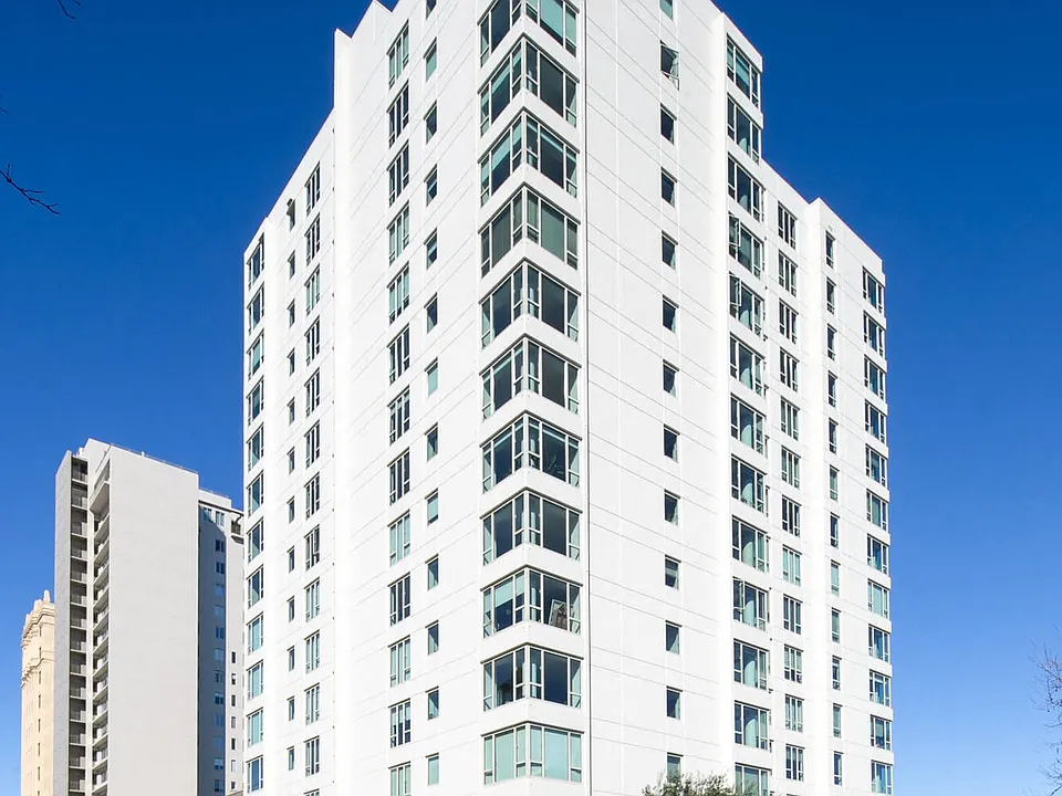 1000 Chestnut Street Apartments