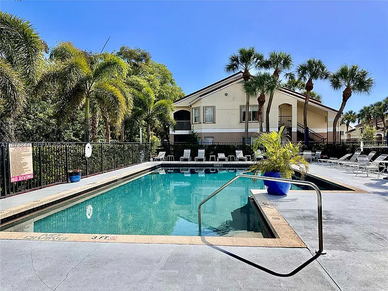 815 W Boynton Beach Blvd #11202 — Photo 18