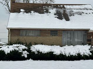 8121 46th St, Lyons, IL 60534