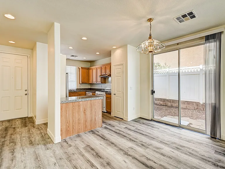 6182 Tillman Crest Ave — Photo 4